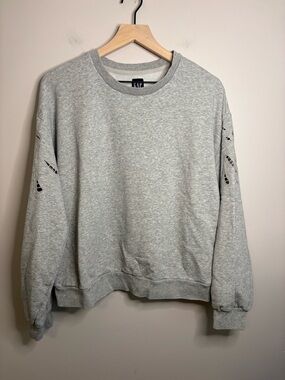 Women’s GAP crewneck sweatshirt w/eyelet cutout sleeve detail size L